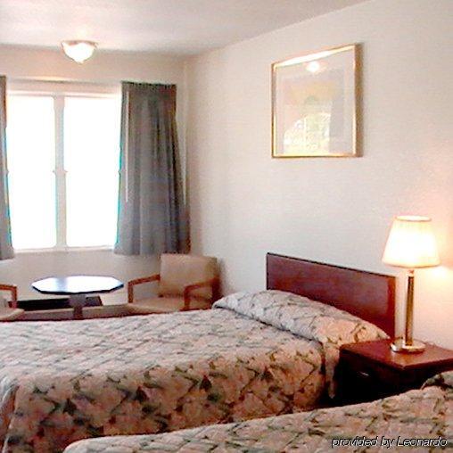 Hometown Inn Galion Room photo